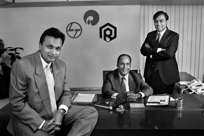 ambani-1-4748-1637989088.jpg